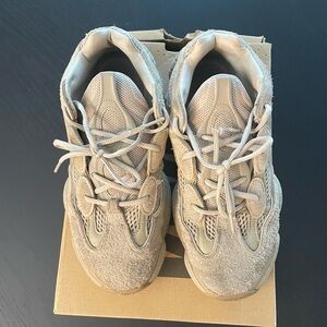 Yeezy 500 taupe light